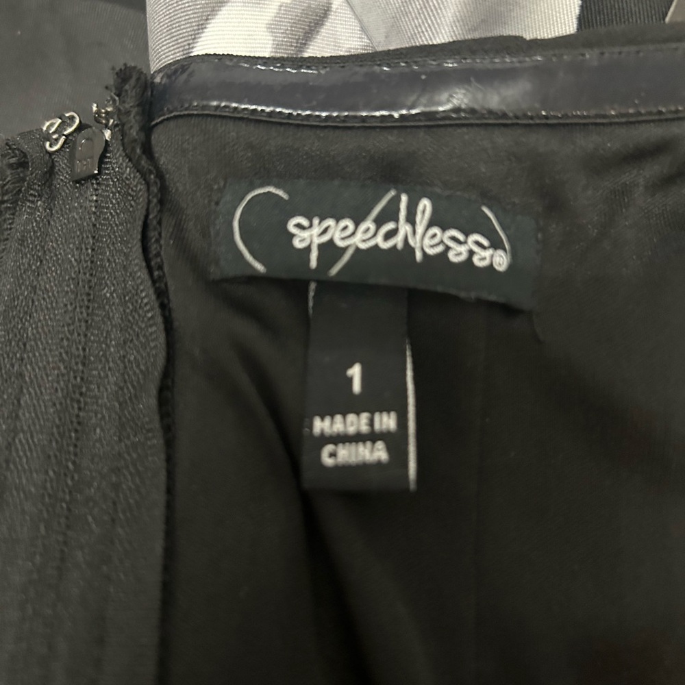 Dress - Picture 6 of 10